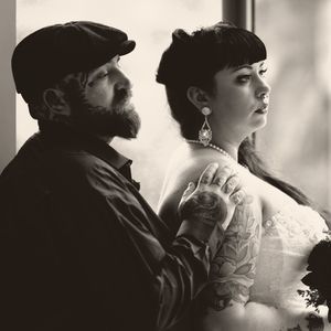 Meet your Posher, Tee